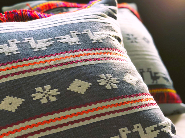 Decorating with Cushions & Pillows